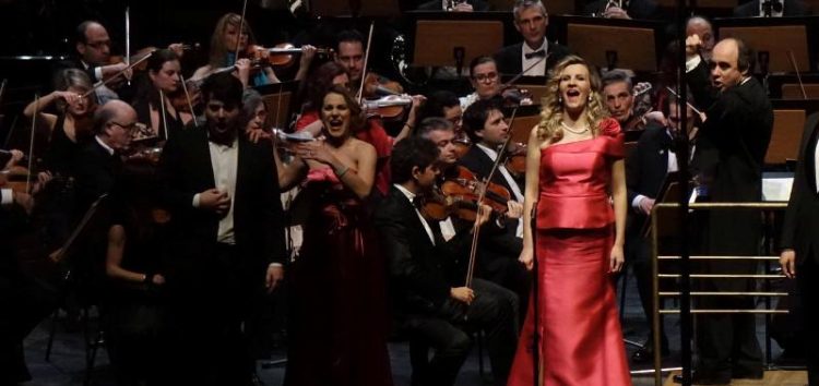 Η Φλωρινιώτισσα σοπράνο Βιολέττα Λούστα στο Πρωτοχρονιάτικο Γκαλά Όπερας της Κρατικής Ορχήστρας Θεσσαλονίκης (video, pics)