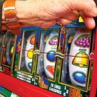 Συνελήφθησαν δύο άτομα για “φρουτάκια”