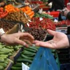 Πρόσκληση εκδήλωσης ενδιαφέροντος για τη χορήγηση δύο αδειών άσκησης στάσιμου υπαιθρίου εμπορίου (στάσιμου μικροπωλητή)