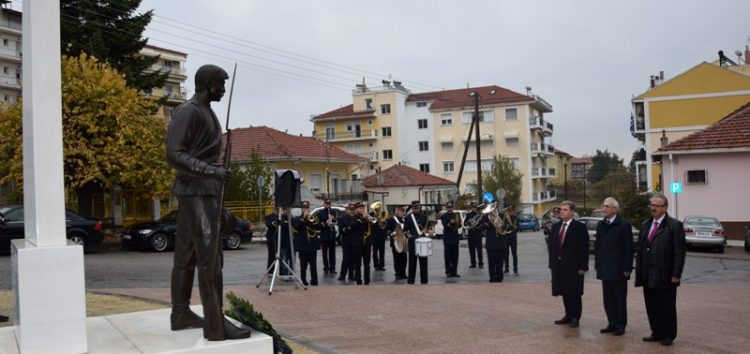 Κατάθεση στεφάνων στο μνημείο των Ρώσων στρατιωτών (video, pics)