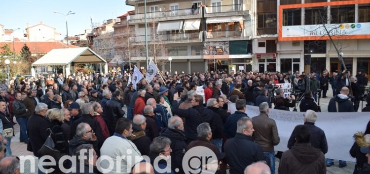 Δυναμικό συλλαλητήριο ενάντια στο ξεπούλημα της ΔΕΗ (pics)