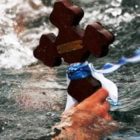 Δεν θα πραγματοποιηθεί η ρίψη του Τιμίου Σταυρού σε χώρους έξω από τους Ιερούς Ναούς της Μητροπολιτικής Περιφέρειας Φλωρίνης, Πρεσπών και Εορδαίας