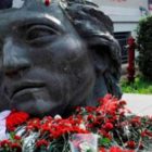 45 χρόνια μετά την επέτειο του Πολυτεχνείου καλούμαστε να αντισταθούμε σ’ εκείνους που σήμερα καταδυναστεύουν το λαό μας