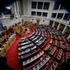 Με 153 “ναι” ψηφίστηκε από τη Βουλή η Συμφωνία των Πρεσπών