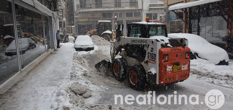 Αποχιονισμός κεντρικών οδών της Φλώρινας (video, pics)