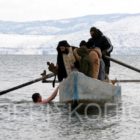 Ο αγιασμός των υδάτων στη λίμνη Βεγορίτιδα (video, pics)