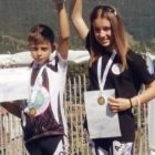 Η Χριστίνα Ρόζα και ο Γιάννης Γιωργάκης στο ψηλότερο σκαλί του βάθρου στο θερινό δίαθλο