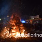 Άναψε και φέτος η μικρή φωτιά της πλατείας Ηρώων (video, pics)