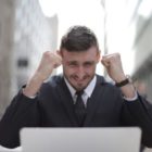 Γιατί η επισκευή των φορητών υπολογιστών είναι πιο δύσκολη από την επισκευή των επιτραπέζιων;