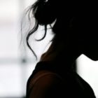 Ο ψυχολόγος Γιάννης Ξηντάρας απαριθμεί τα 5 χαρακτηριστικά των εξαρτημένων ατόμων