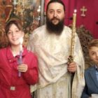 Πρεσβυτέρα αρίστευσε στις πανελλήνιες εξετάσεις – Σύζυγος του εφημέριου της Κέλλης και μητέρα τριών παιδιών