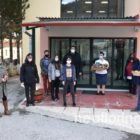 Χριστουγεννιάτικα κεριά προσέφεραν στο νοσοκομείο Φλώρινας μαθητές και εκπαιδευτικοί του Ενιαίου Ειδικού Επαγγελματικού Γυμνασίου – Λυκείου (video, pics)