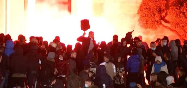 Για τη δολοφονία του 25χρονου Κλοντιάν από την αστυνομία