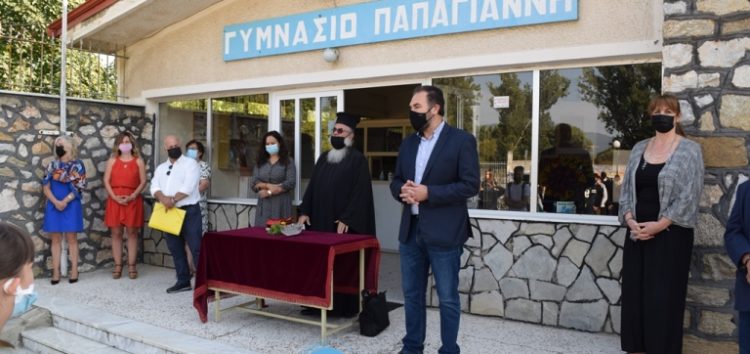 Σε αγιασμούς σχολικών μονάδων βρέθηκε ο Δήμαρχος Φλώρινας κ. Βασίλης Γιαννάκης (video, pics)