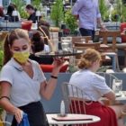 Όλα όσα αλλάζουν από τη Δευτέρα – Τι θα ισχύσει για εμβολιασμένους και μη – Τι προβλέπει το ΦΕΚ για τα μέτρα