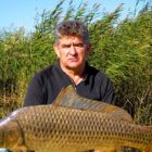 Μεγάλος κυπρίνος και απίστευτο ψάρεμα στις Πρέσπες (video)