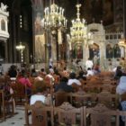 Ιερά Σύνοδος: Έκκληση σε πολίτες και κλήρο για εμβολιασμό και σύσταση για τεστ στους ανεμβολίαστους