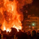 Ματαιώνεται και φέτος το έθιμο του ανάμματος της Φωτιάς στην Πλατεία Ηρώων