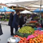 Επίσκεψη του Δημάρχου Φλώρινας Β. Γιαννάκη στη λαϊκή αγορά Φλώρινας (pics)