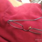 Βρέθηκαν γυαλιά