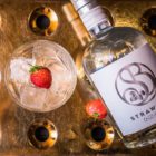 STRAWBAR: το πρώτο απόσταγμα από φράουλες, “on the road again”!