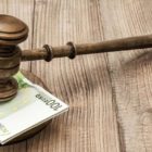 Χρηματική αποζημίωση σε βάρος τράπεζας για παράνομες χρεώσεις και ανατοκισμούς