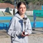 Κύπελλο για την αθλήτρια Σοφία Δανιηλίδου της Ομάδα τένις της Λέσχης Πολιτισμού Φλώρινας