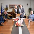 Παράδοση απινιδωτή από την Π.Ε. Φλώρινας στην Ε.Π.Σ. Φλώρινας