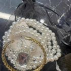 Βρέθηκαν κοσμήματα