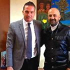 Συνάντηση του διευθυντή του καταστήματος Φλώρινας της Τράπεζας Πειραιώς με τον Δήμαρχο Πρεσπών