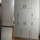 Πωλούνται ψυγείο και ντουλάπα