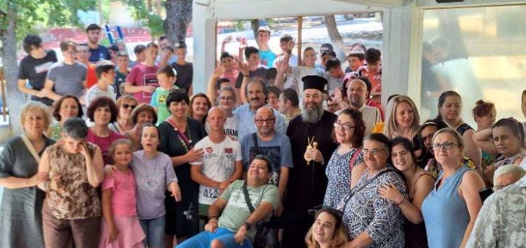 Υποδοχή και γεύμα ατόμων με αναπηρία Φλώρινας στις Κατασκηνώσεις της Ιεράς Μητροπόλεως Φλωρίνης, Πρεσπών και Εορδαίας