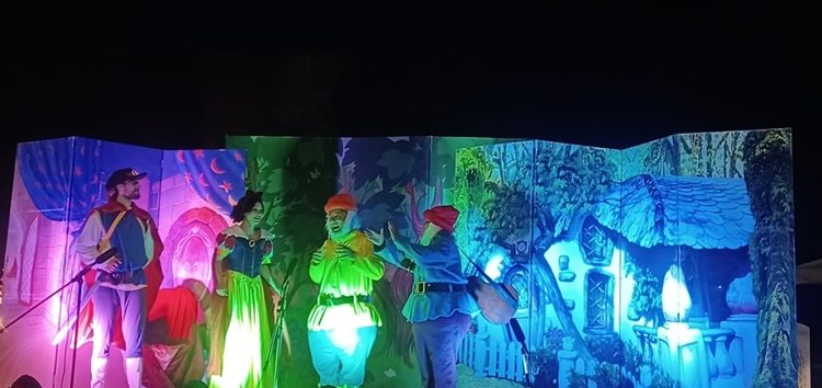 Με την παιδική θεατρική παράσταση “Η Χιονάτη και οι 7… υπέροχοι μουσικοί” συνεχίστηκε το “Πολιτιστικό Καλοκαίρι” του Δήμου Φλώρινας