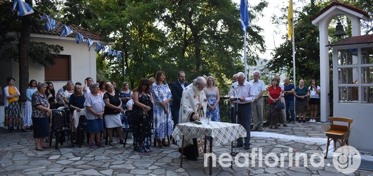 Εσπερινός και αγιασμός στο εξωκλήσι του Αγίου Παντελεήμονα (video, pics)