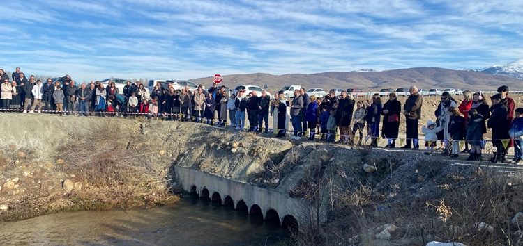 Τα Θεοφάνεια στην κοινότητα Αχλάδας (video, pics)