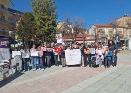 Streetwork για την Ημέρα της Γυναίκας από την Δημοτική Επιτροπή Ισότητας, το Συμβουλευτικό Κέντρο και το Κέντρο Κοινότητας Δήμου Φλώρινας